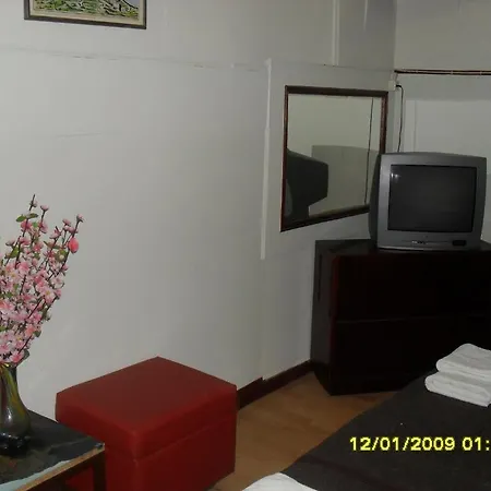 Arta Otel *
