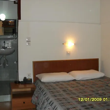Arta Otel Atina