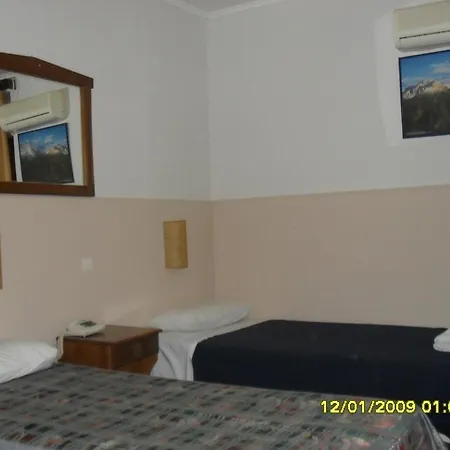 Arta Hotel